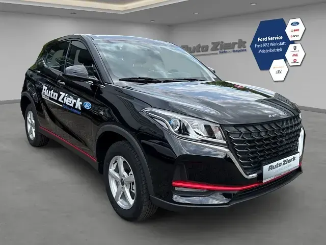 Gebraucht DFSK Fengon 106 PS (77 kW) 2025 Rot SUV