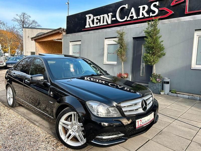 Schwarz Gebraucht 2011 Mercedes C350 Limousine | 14.690 € (Etwas zu teuer) - Bild 1/4