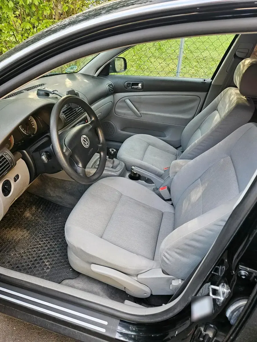 Usata VW Passat 101 CV (74 kW) 2001 Nero Berlina
