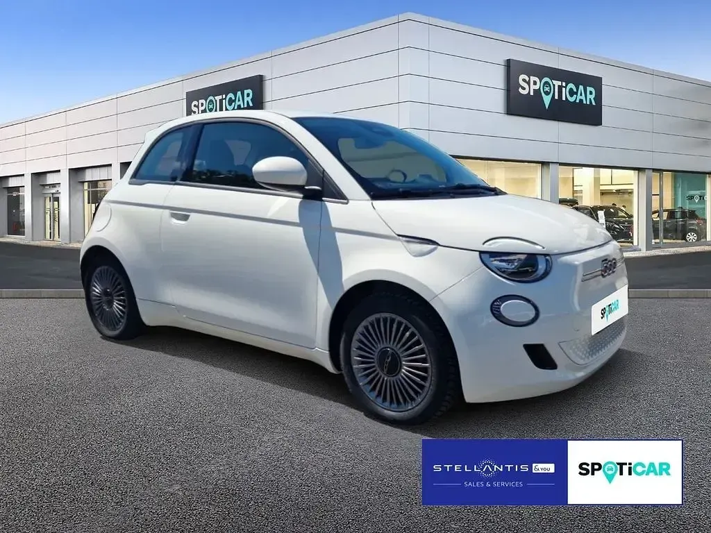 Gebraucht Fiat 500e Icon 86 kW (118 PS) 2022 Weiß Kleinwagen