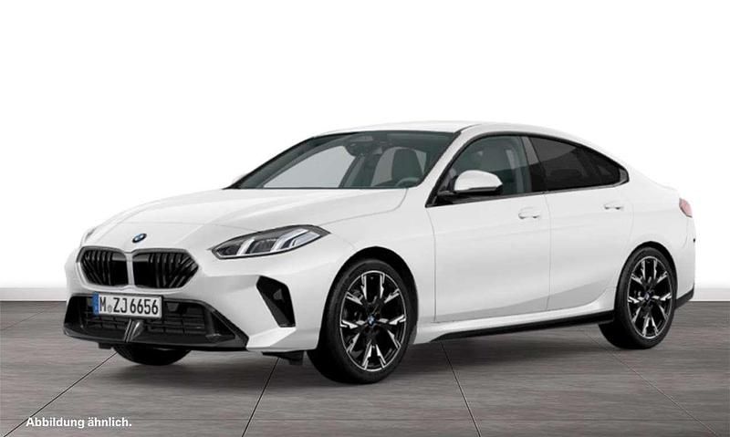 Alpinweiß uni Neu 2025 BMW 216 M Sport Coupé | 32.198 € (Fairer Preis) - Bild 1/4