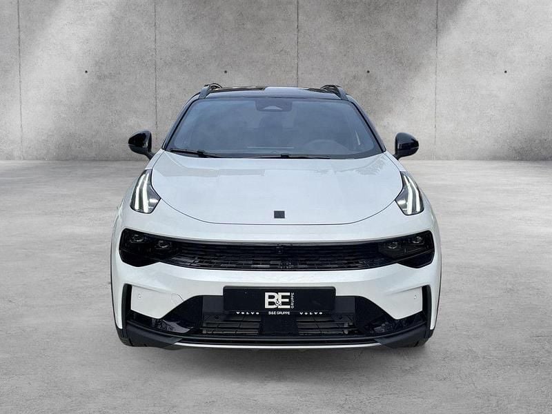 Second-hand Lynk & Co 01 280 CP (205 kW) 2025 Alb SUV