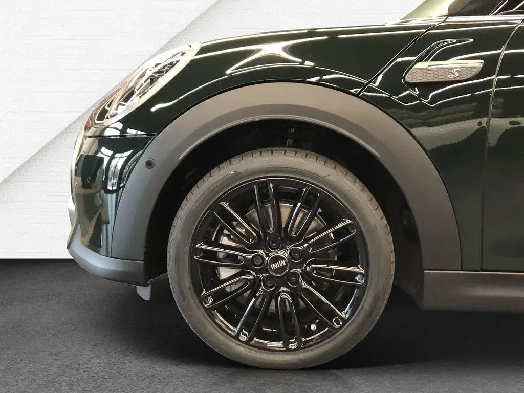 Gebraucht Mini Cooper Cabriolet 178 PS (130 kW) 2024 Grün / rebel green Cabrio