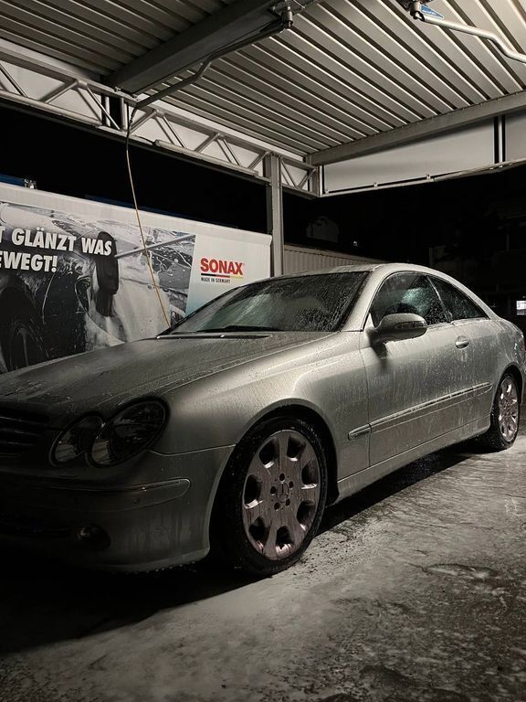 Silber Gebraucht 2003 Mercedes CLK200 Elegance Coupé | 8.400 € (Teuer) - Bild 1/4
