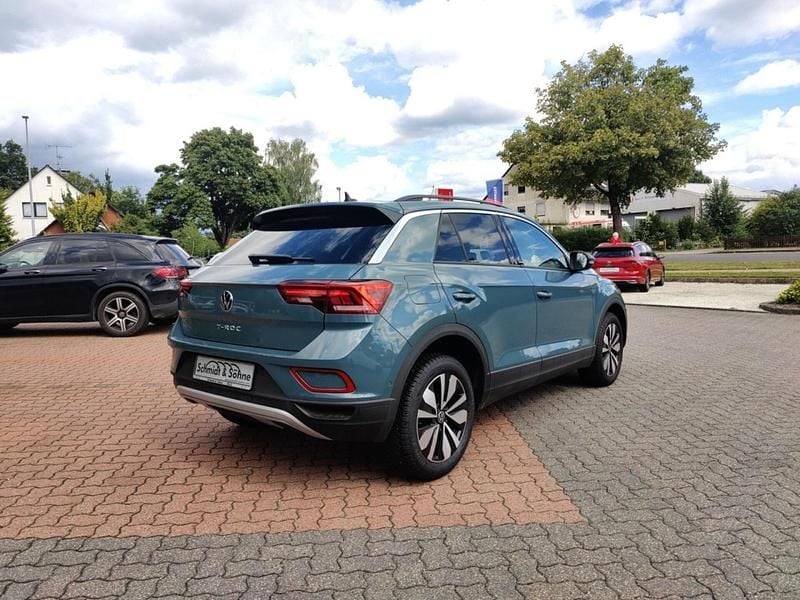 Gebraucht VW T-Roc Move 116 PS (85 kW) 2024 Petroleum blue (metallic) SUV