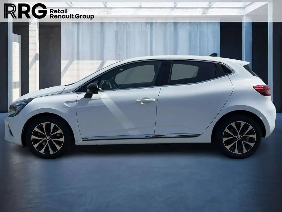 Gebraucht Renault Clio Techno 140 PS (102 kW) 2023 Gletscherweiss Kleinwagen