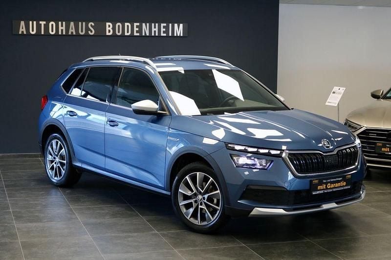 Blau Gebraucht 2021 Skoda Kamiq ScoutLine SUV | 19.990 € (Superpreis) - Bild 1/4