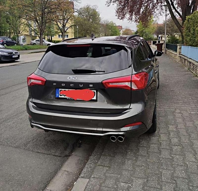 Gebraucht Ford Focus ST-Line X 150 PS (110 kW) 2021 Grau Kombi