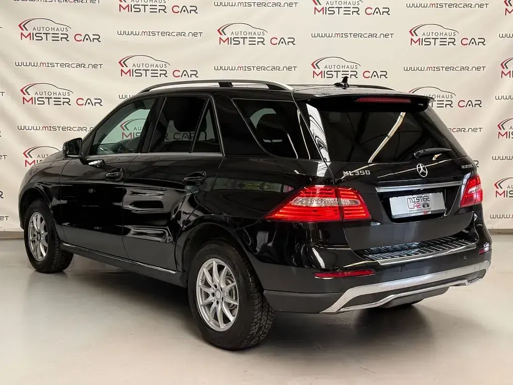 Gebraucht Mercedes ML350 258 PS (189 kW) 2012 Schwarz SUV