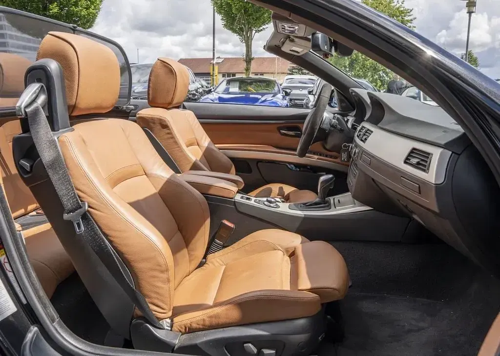 Gebraucht BMW 335 Cabriolet 306 PS (225 kW) 2008 Braun Cabrio