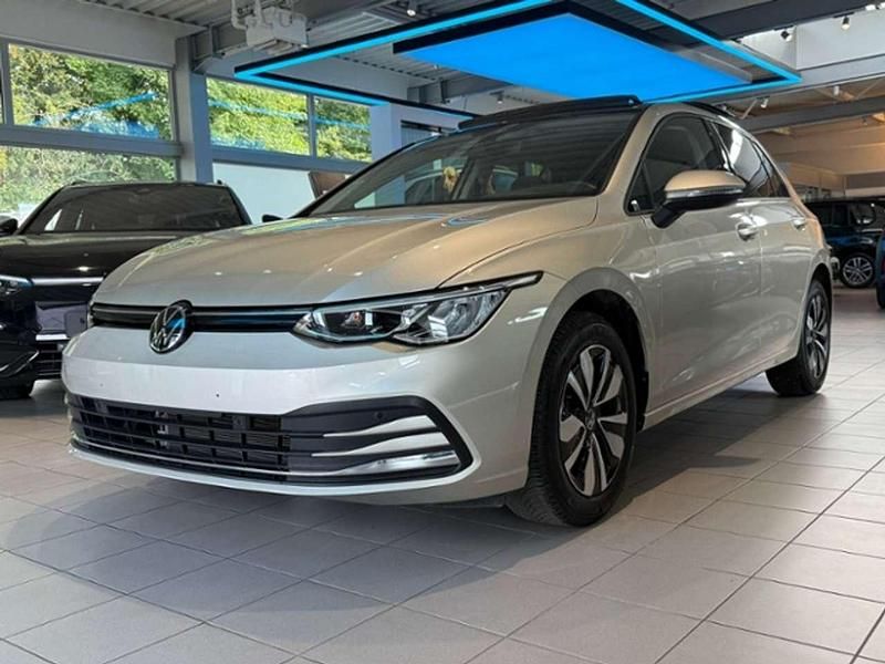 Gebraucht VW Golf VIII Move 110 PS (80 kW) 2024 Ivory silver metallic Limousine