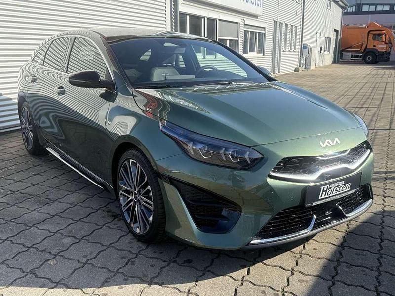 Gebraucht Kia ProCeed GT-Line 140 PS (102 kW) 2024 Grün Kleinwagen