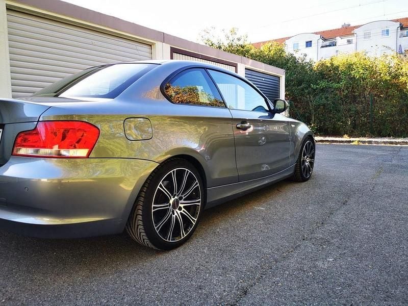 Gebraucht BMW 118 Performance 143 PS (105 kW) 2012 Grau Kleinwagen