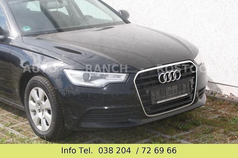 Usado Audi A6 179 HP (131 kW) 2014 Preto Carrinha
