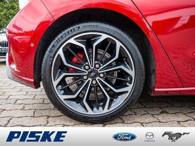 Gebraucht Ford Focus ST-Line 150 PS (110 kW) 2020 Rot Limousine