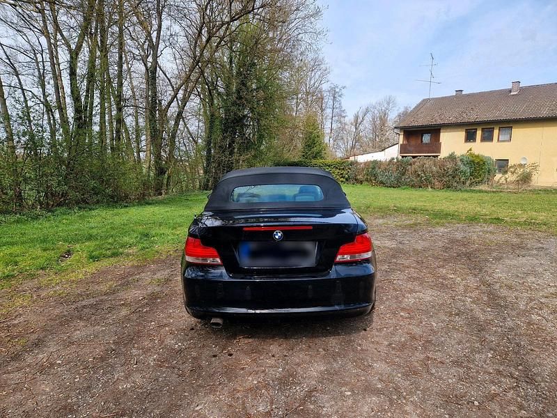 Gebraucht BMW 118 Cabriolet 143 PS (105 kW) 2009 Schwarz Cabrio