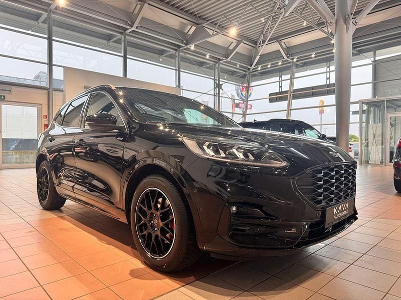 Gebraucht Ford Kuga ST-Line X 152 PS (111 kW) 2020 Schwarz SUV