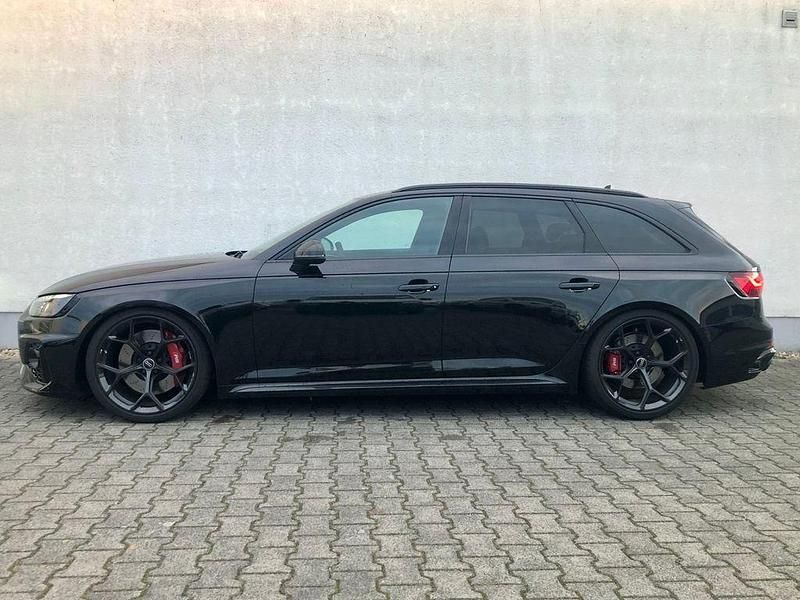 Gebraucht Audi RS4 Competition 450 PS (330 kW) 2024 Schwarz Kombi
