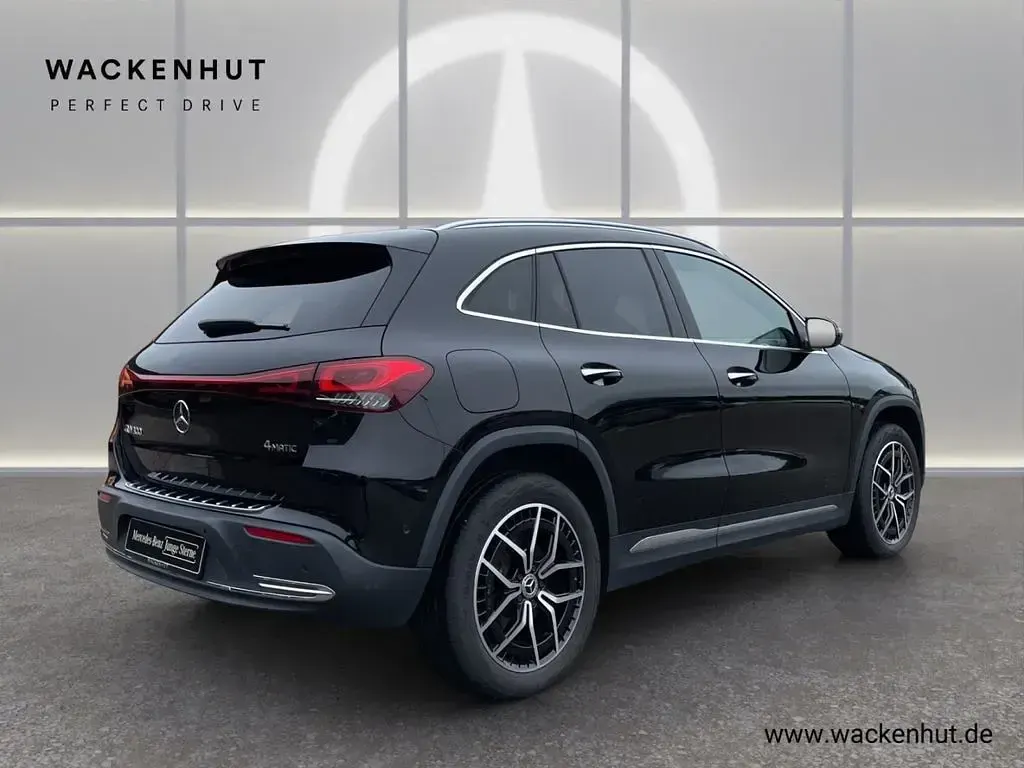Gebraucht Mercedes EQA300 Progressive 167 kW (228 PS) 2023 Schwarz SUV