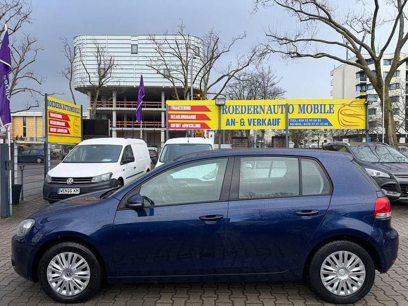 Gebraucht VW Golf VI Trendline 86 PS (63 kW) 2011 Blau Kleinwagen