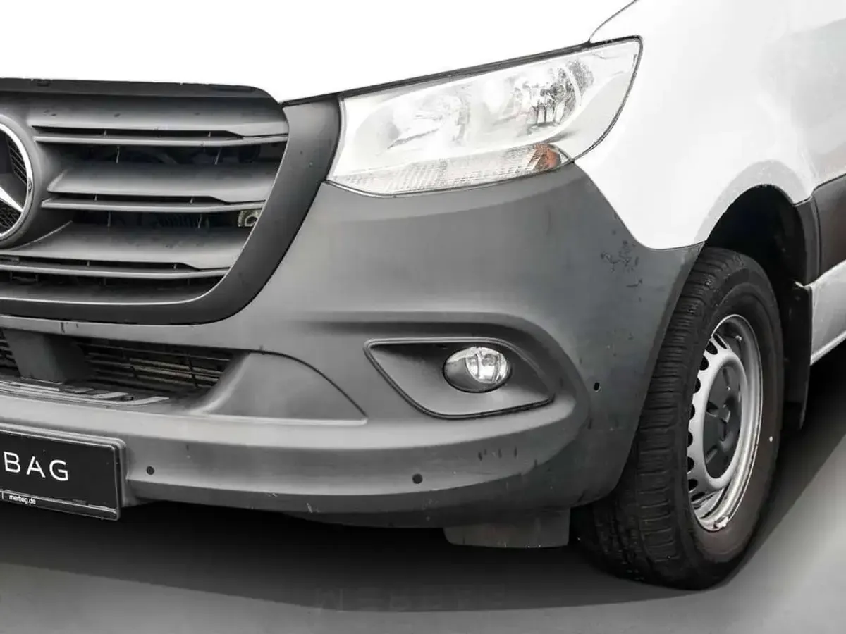 Używany Mercedes Sprinter 163 KM (119 kW) 2021 Biały Van