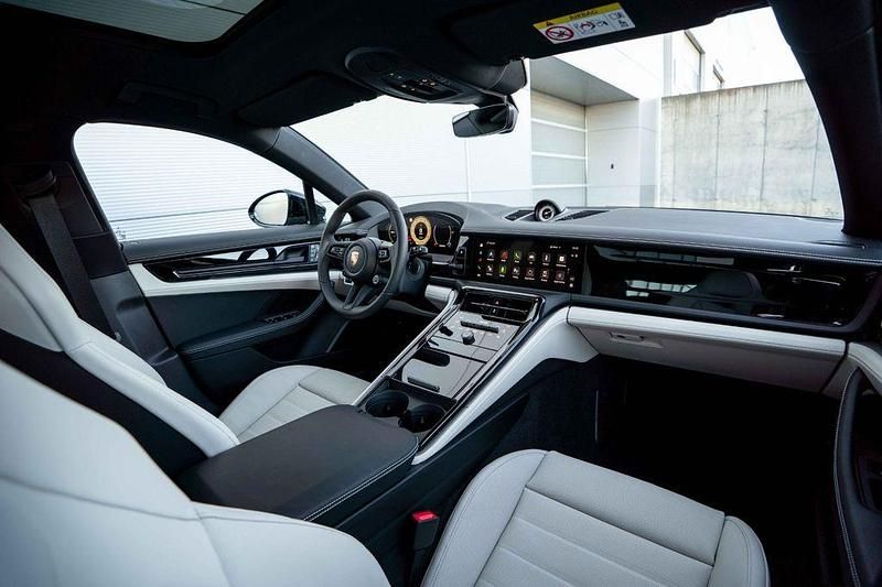 Gebraucht Porsche Panamera 4 470 PS (345 kW) 2025 Schwarz Limousine