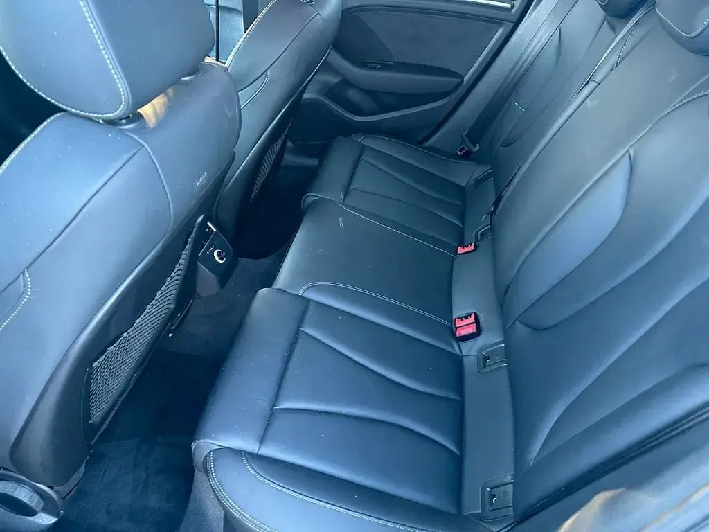 Gebraucht Audi RS3 Sport 400 PS (294 kW) 2018 Schwarz Limousine