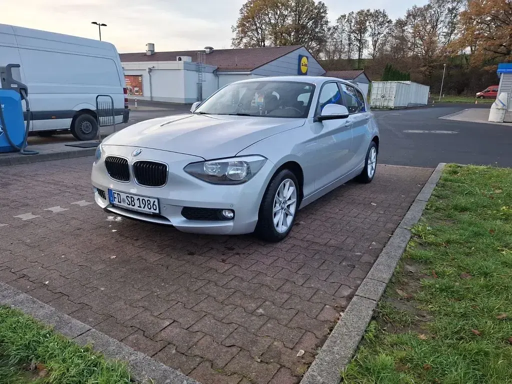 Gebraucht BMW 116 136 PS (100 kW) 2014 Grau Kleinwagen