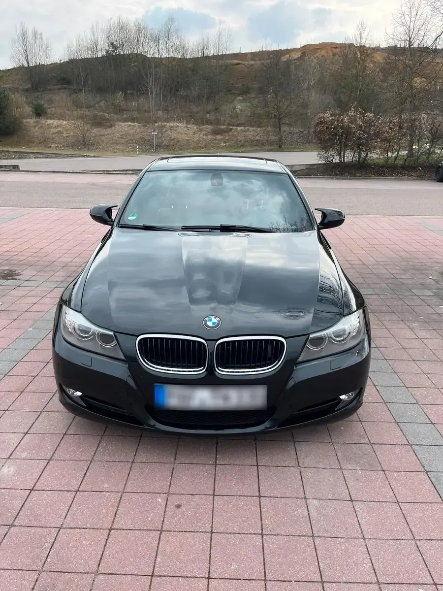 Second-hand BMW 330 272 CP (200 kW) 2009 Negru Berlinǎ