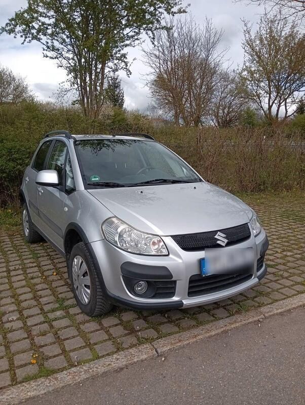 Silber Gebraucht 2009 Suzuki SX4 Kleinwagen | 2.149 € - Bild 1/4
