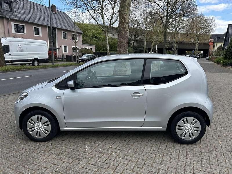 Gebraucht VW up! move up! 60 PS (44 kW) 2012 Light silver metallic Kleinwagen