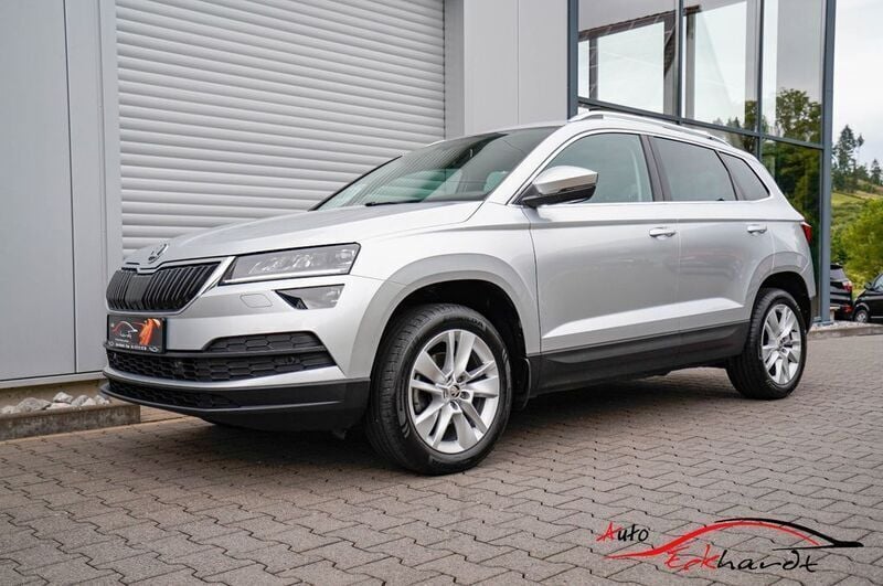 Silber Gebraucht 2020 Skoda Karoq Ambition SUV | 23.990 € (Fairer Preis) - Bild 1/4