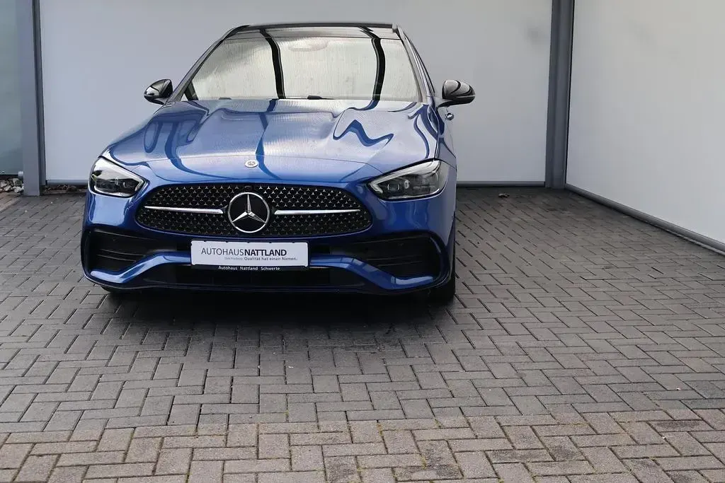 Gebraucht Mercedes 220 AMG line 197 PS (144 kW) 2025 Blau Limousine