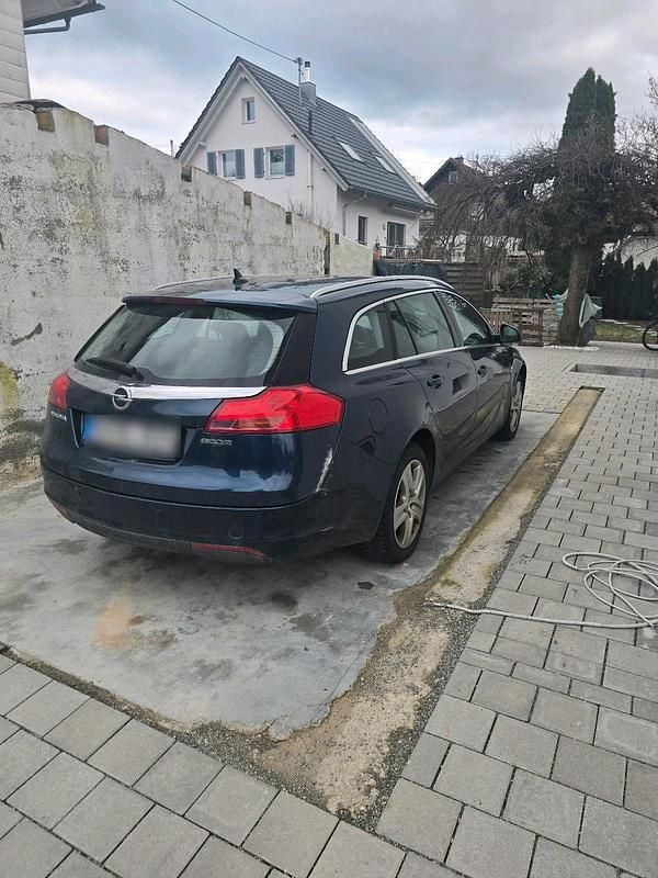 Gebraucht Opel Insignia 160 PS (117 kW) 2010 Blau Kombi