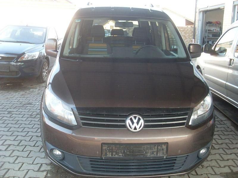 Gebraucht VW Caddy Trendline 105 PS (77 kW) 2013 Braun Van / Kleinbus