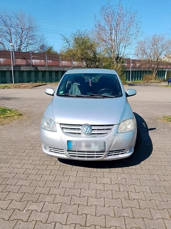 Gebraucht VW Fox 58 PS (42 kW) 2006 Silber Kleinwagen