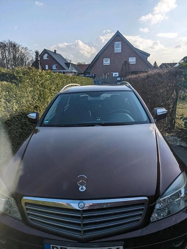 Gebraucht Mercedes C200 184 PS (135 kW) 2007 Rot Kombi