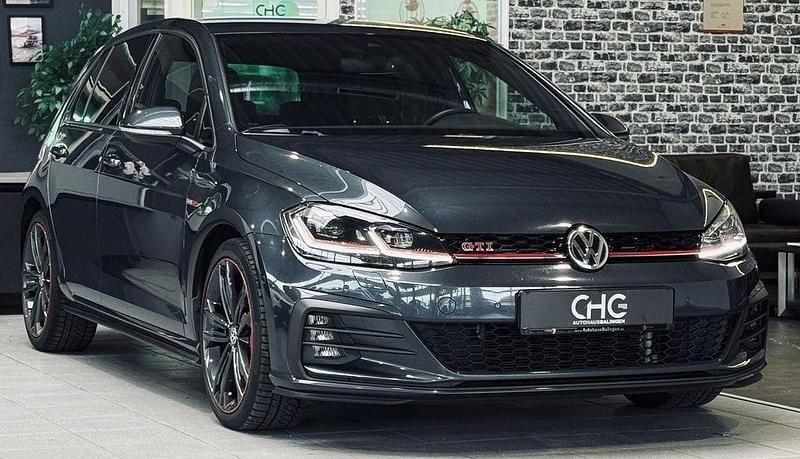 Blau Gebraucht 2017 VW Golf VII GTI Limousine | 19.990 € (Fairer Preis) - Bild 1/4