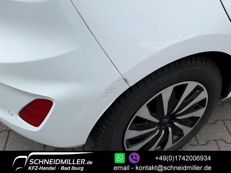 Gebraucht Ford Fiesta Titanium 125 PS (91 kW) 2022 Weiß Kleinwagen