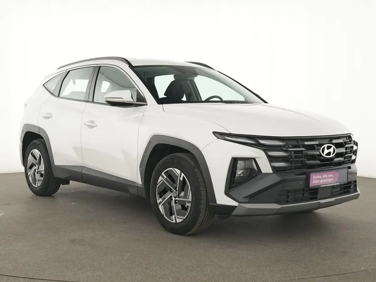 Gebraucht Hyundai Tucson Select 160 PS (117 kW) 2024 Serenity white SUV