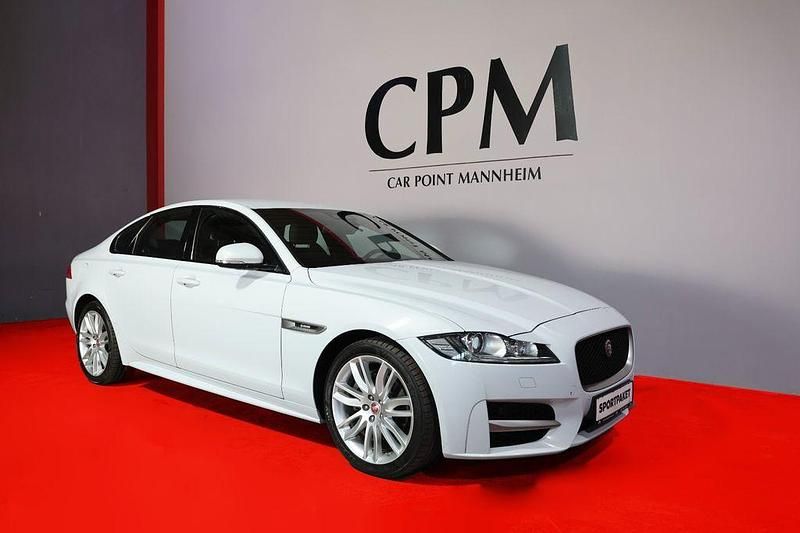 Weiß Gebraucht 2018 Jaguar XF R-Sport Limousine | 16.450 € (Etwas zu teuer) - Bild 1/4