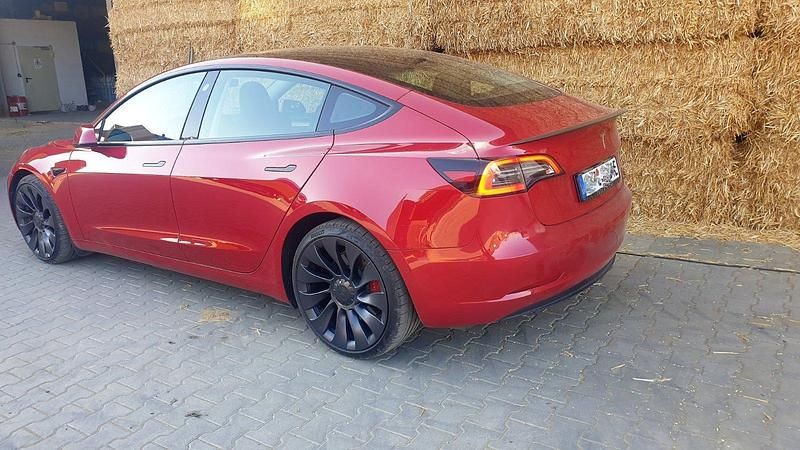Gebraucht Tesla Model 3 Performance 377 kW (513 PS) 2023 Rot Limousine