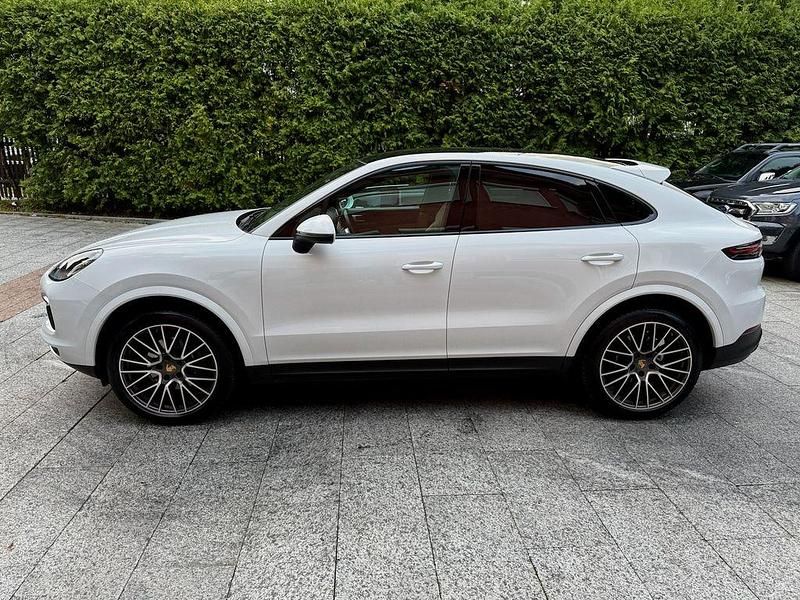 Weiß Gebraucht 2021 Porsche Cayenne Sport SUV | 57.980 € (Superpreis) - Bild 1/4
