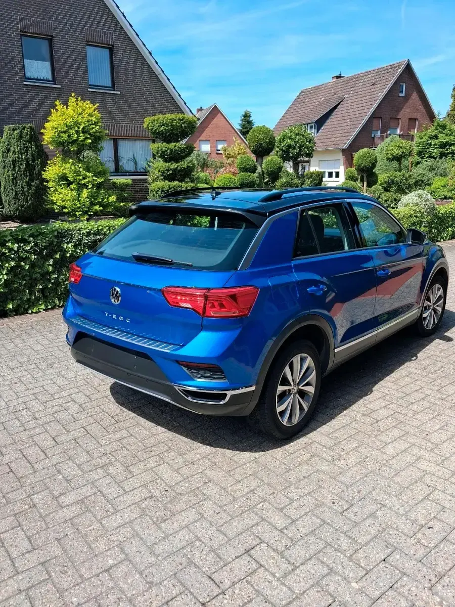 Gebraucht VW T-Roc 150 PS (110 kW) 2018 Blau SUV