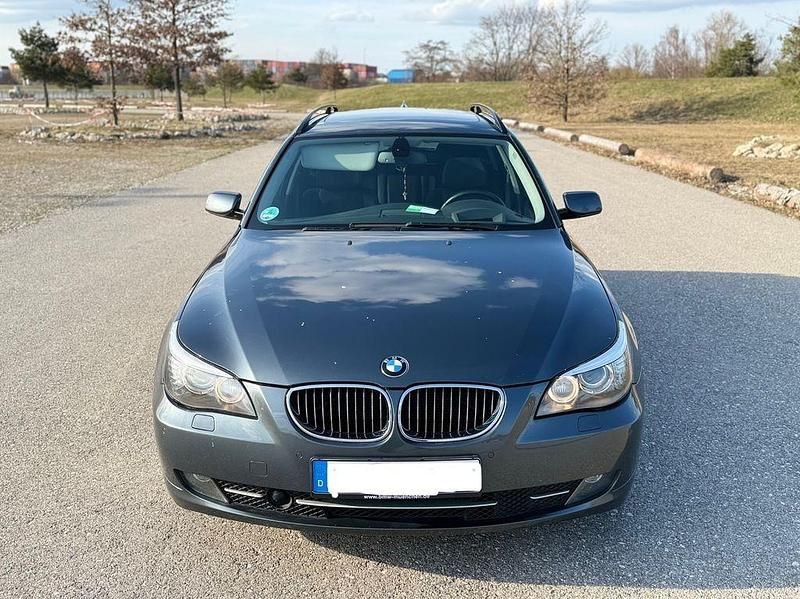 Gebraucht BMW 530 Performance 272 PS (200 kW) 2007 Grau Kombi