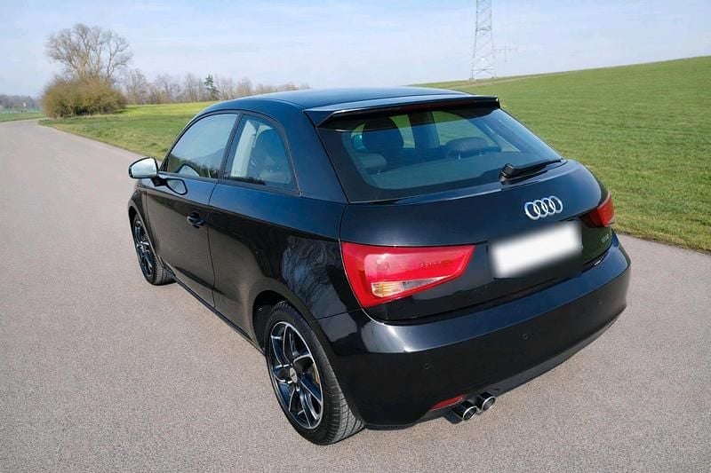 Second-hand Audi A1 Ambition 122 CP (89 kW) 2013 Negru Hatchback