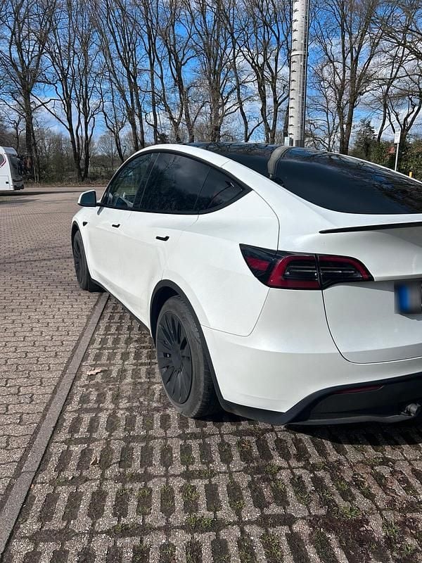 Gebraucht Tesla Model Y Standard Range 219 kW (299 PS) 2022 Weiß SUV