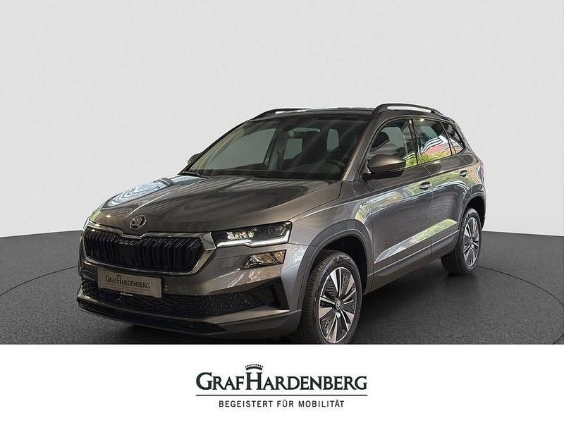 Grau Neu 2025 Skoda Karoq Tour SUV | 39.390 € (Teuer) - Bild 1/4