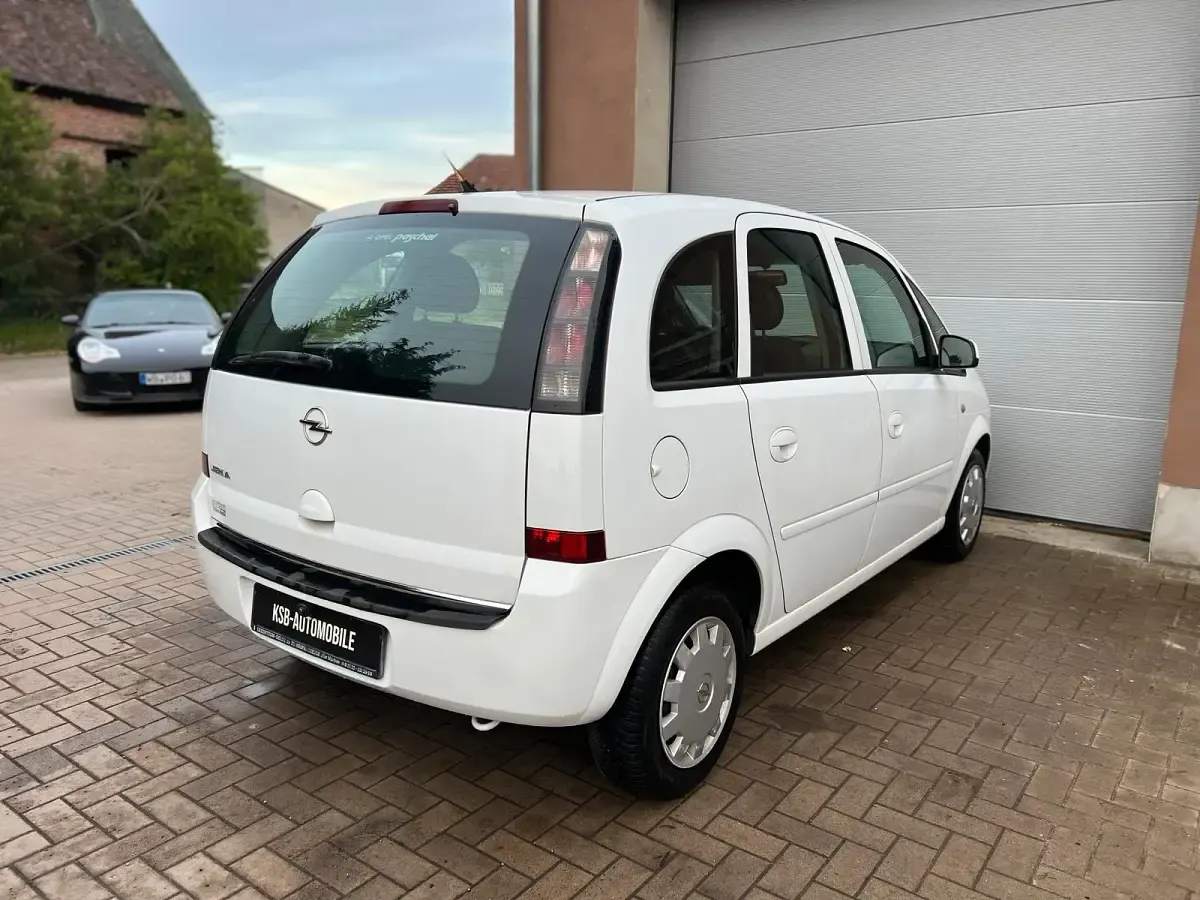 Używany Opel Meriva 90 KM (66 kW) 2007 Biały Minivan