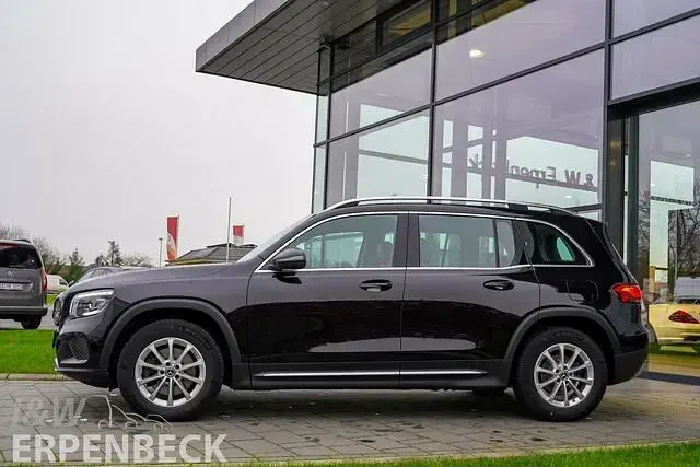 Gebraucht Mercedes GLB200 Progressive 150 PS (110 kW) 2021 Kosmosschwarz SUV